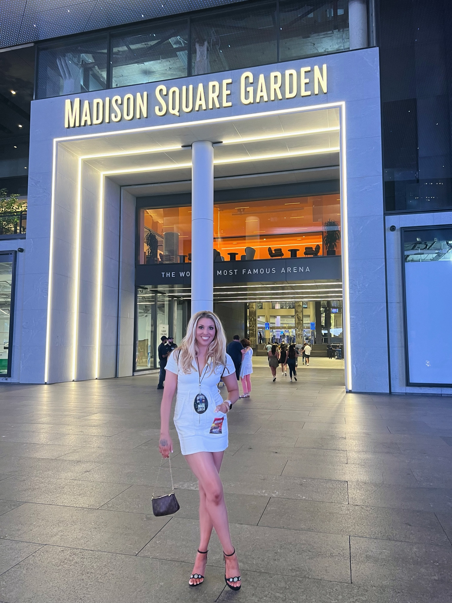 A night out at The Garden!🤍 

Show Me Your MuMu
Concert Outfit 
Nee York City 
Night Life 


#LTKNYFW #LTKStyleTip #LTKParties