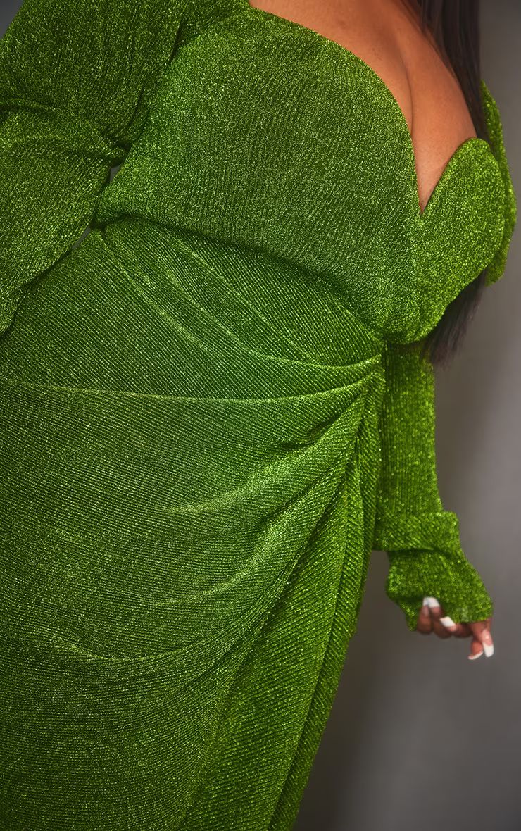Plus Green Glitter Plisse Puff Sleeve V Bar Draped Midi Dress | PrettyLittleThing US
