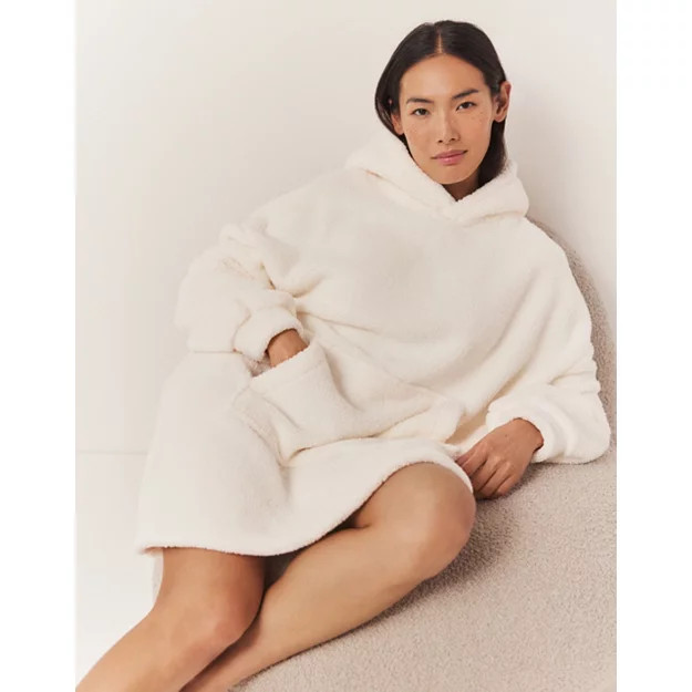 Snuggle Blanket Hoodie | The White Company UK & ROW
