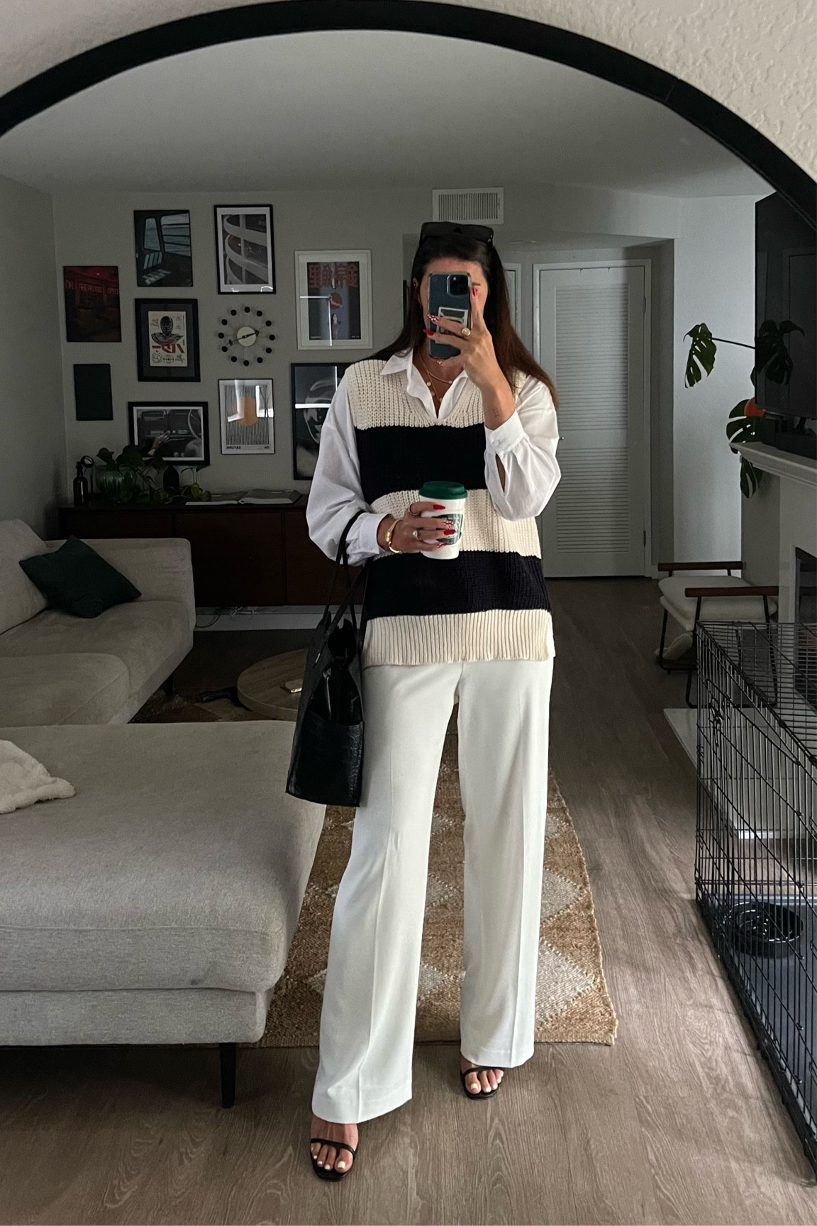 Sweater : stitch & feather 
Pants: Zara 



#LTKFindsUnder100