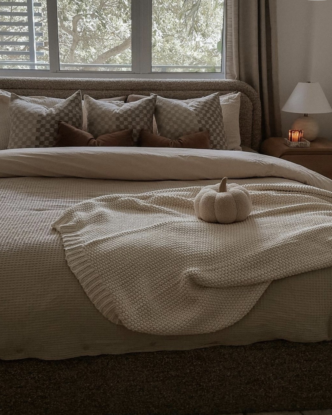 A look back at last fall. 🤎 Coziness, elevated. 🍂 Layered textures + warm tones = the perfect fall bed reset with @onequince 

🍁 100% Organic Bamboo Sheets in Walnut
🕯️ Organic Luxe Honeycomb Duvet in Sand
☁️ Cotton Fisherman Throw in Natural
🧸 Silk Cashmere Checkered Pillow Covers
🍂 Classic Cotton Velvet Pillow Covers in Chestnut

All the layers your autumn heart could want - soft, timeless, and made for slow, cozy mornings. 🤎☕️#LTKStyleTip

#LTKHome #LTKSaleAlert