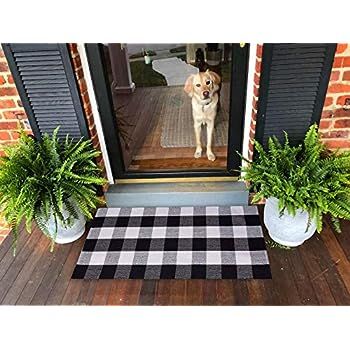 USTIDE Black& White Buffalo Checkered Rug Farmhouse Outdoor Doormat Cotton Hand-Woven Braid Rug W... | Amazon (US)