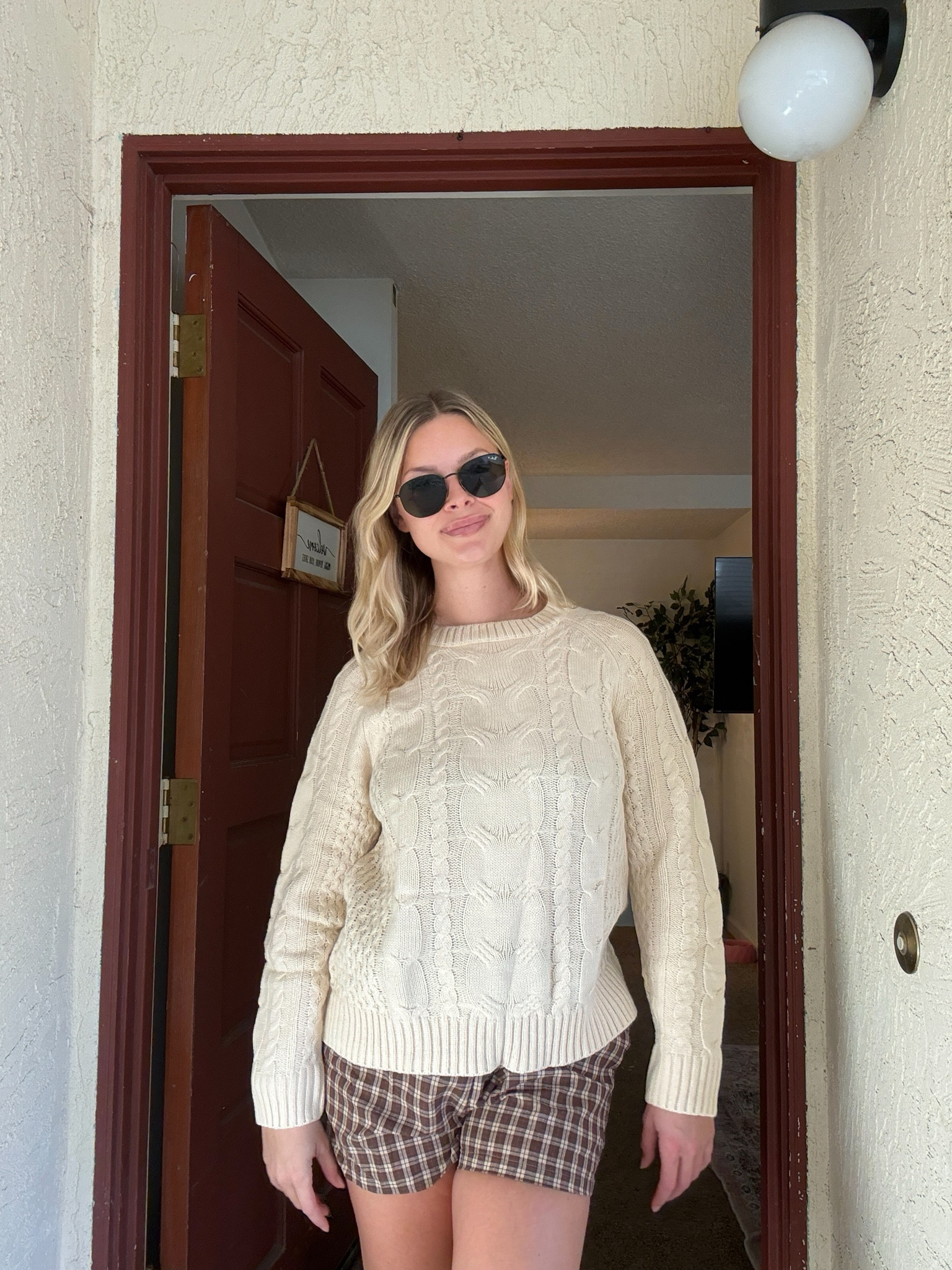 Sweater: Zaful 🤍

#LTKSeasonal #LTKStyleTip #LTKFindsUnder50