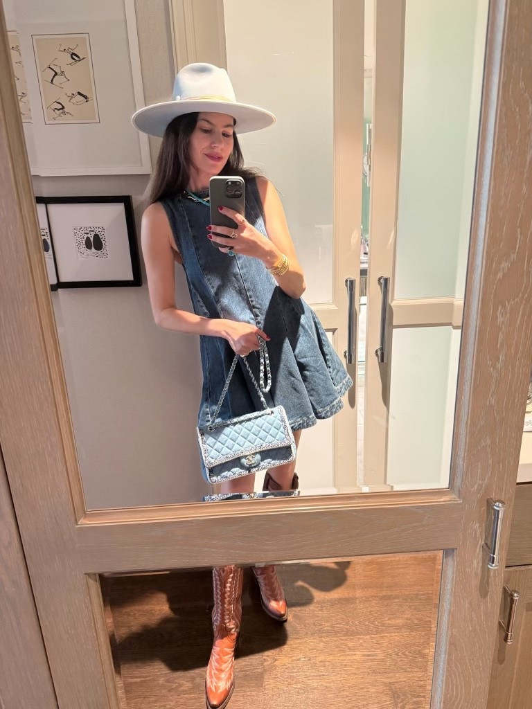 What I wore in Colorado!!


Women’s fashion, summer fashion, summer styles, summer outfits, summer outfit inspo, fall fashion, fall styles, fall outfit inspo, trendy fashion, chic style, Colorado outfit inspo 

#LTKOver40 #LTKSeasonal #LTKStyleTip