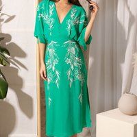 Hope & Ivy The Frances Embroidered Chiffon Dress - UK 18 | Coggles (Global)