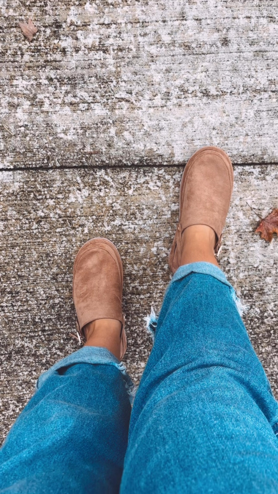 Queen of boujee on a budget! Obsessed with these UGG duuuupes! #fallshoes #dupes #ugglookalike 🤎🍂🍁

#LTKSaleAlert #LTKStyleTip #LTKFindsUnder50