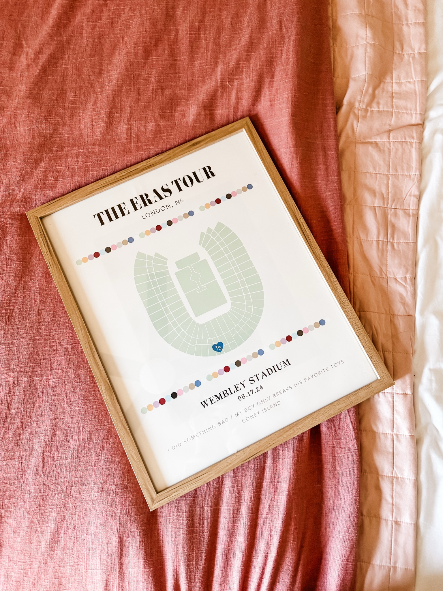 The perfect keepsake #swiftie #theerastour

#LTKHome #LTKFindsUnder50