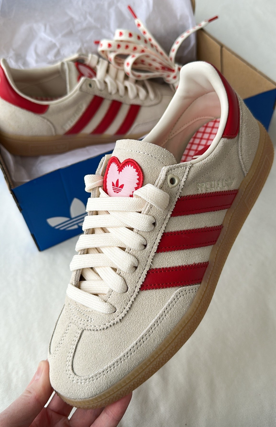 Valentines adidas spezials #vday #adidas #valentinesday #nordstrom #ltkshoealert 

#LTKootd