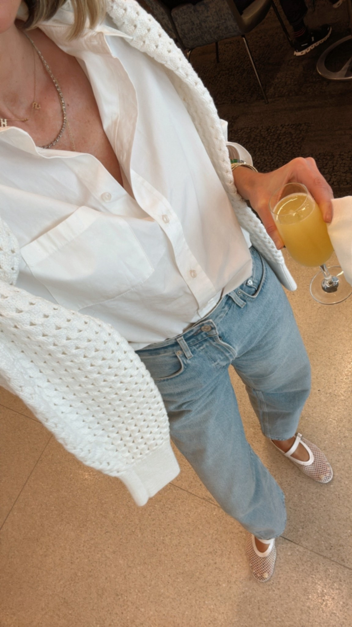 How I styled my new jeans I got in NYC for the airport 