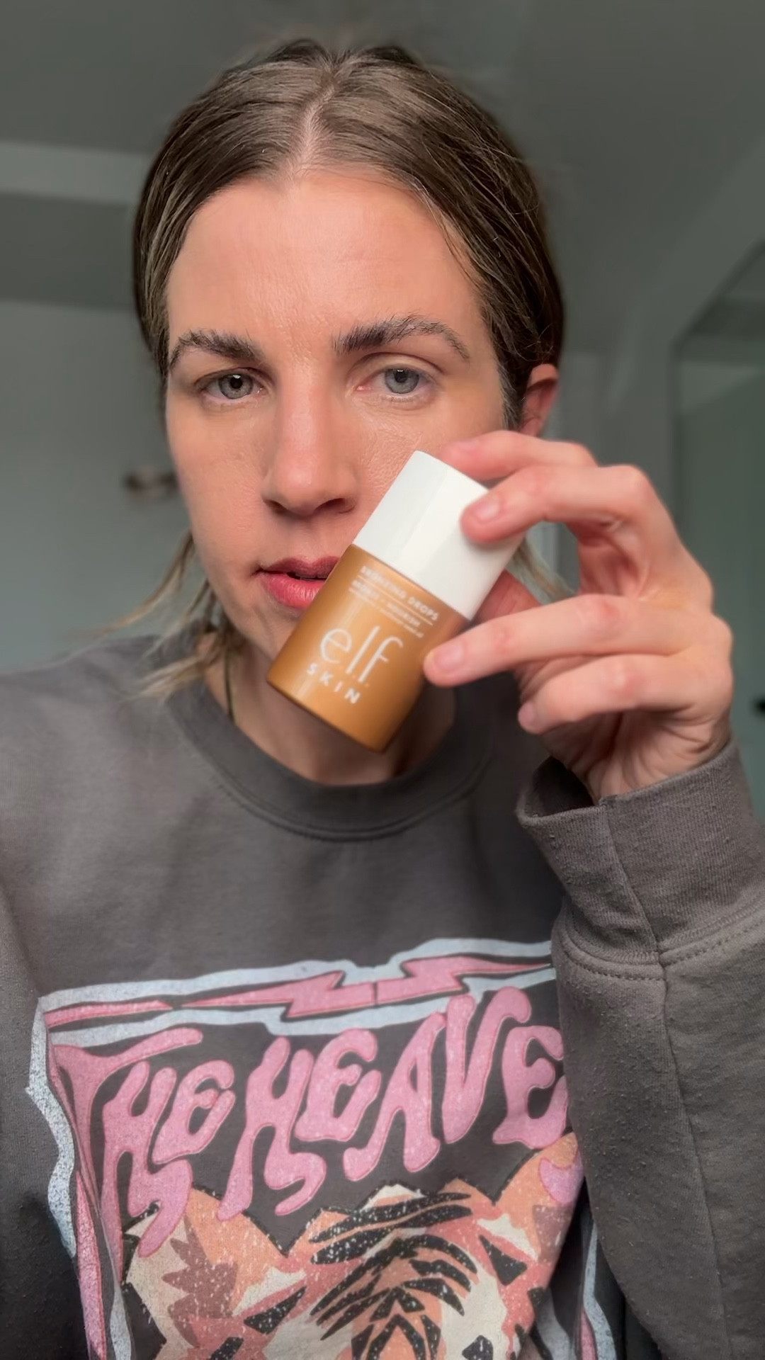 I’ve been using these bronzing drops nonstop and I’m obsessed. They blend so easily, never look orange, and give my skin the most natural sun-kissed glow. A little goes a long way.