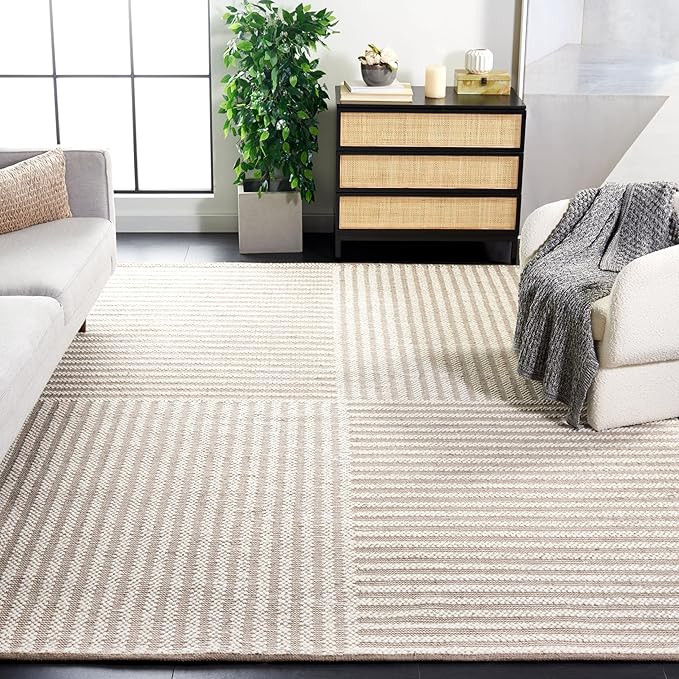 SAFAVIEH Area Rug 8x10 - Natura Collection - Large - Ivory & Taupe, Handmade Wool, Ideal for Livi... | Amazon (US)