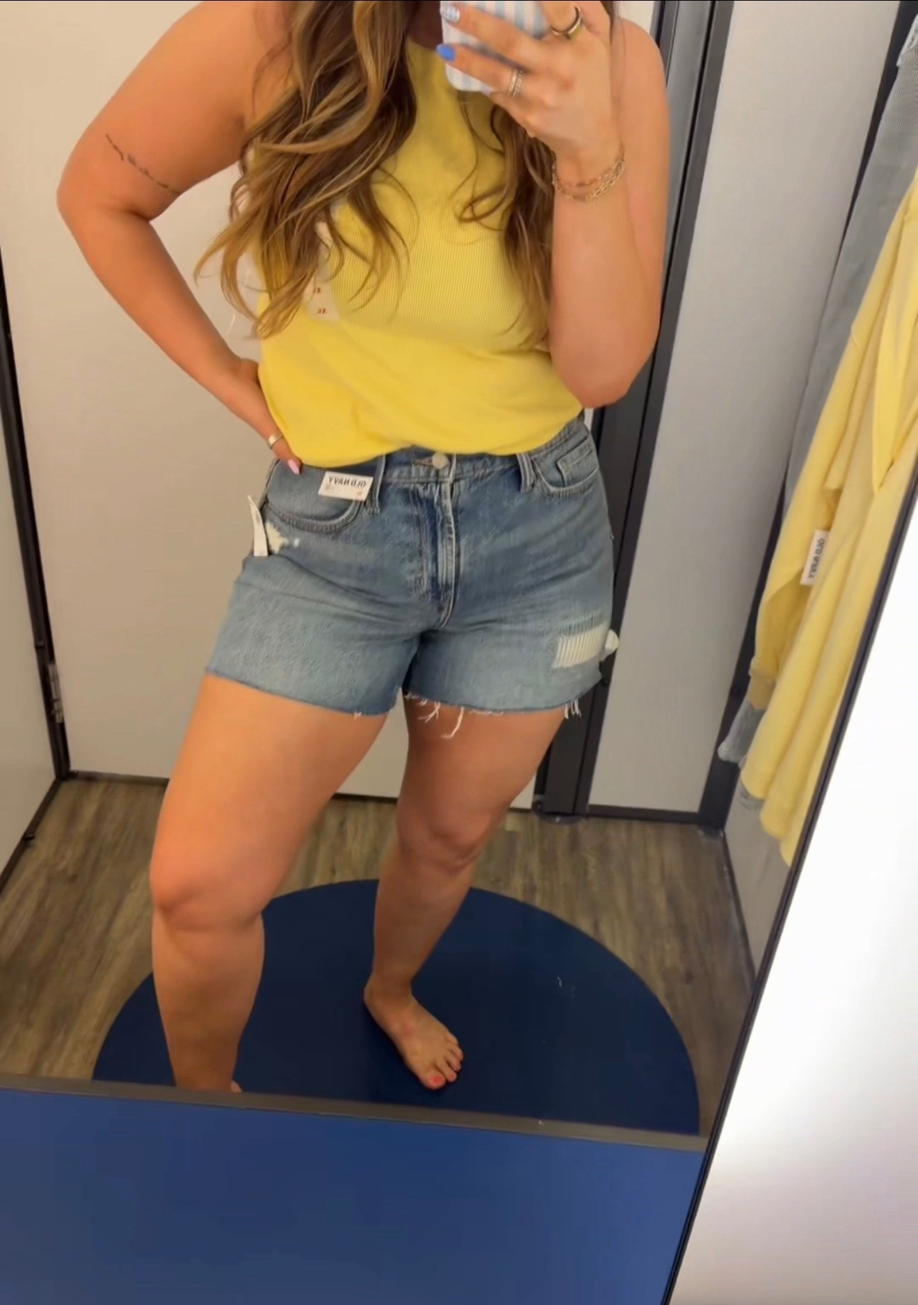 the perfect casual outfit 🤪

#LTKSpringSale #LTKMidsize #LTKmomlife