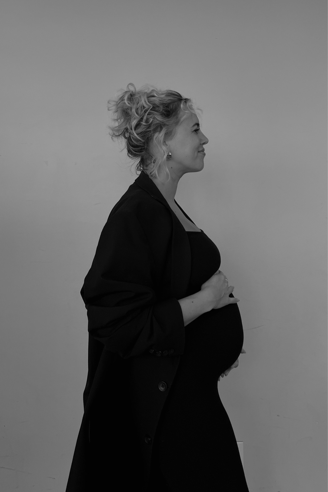 all black, blazer & skims dress 

#LTKStyleTip #LTKBump #LTKBaby