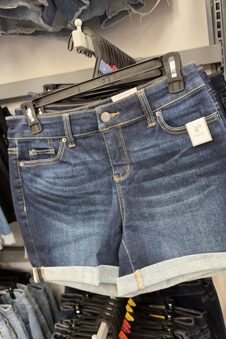 Walmart jean shorts under $20

#LTKfindsunder50 #LTKstyletip
