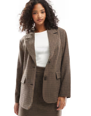 Vero Moda oversized dad blazer co-ord in brown check | ASOS (Global)