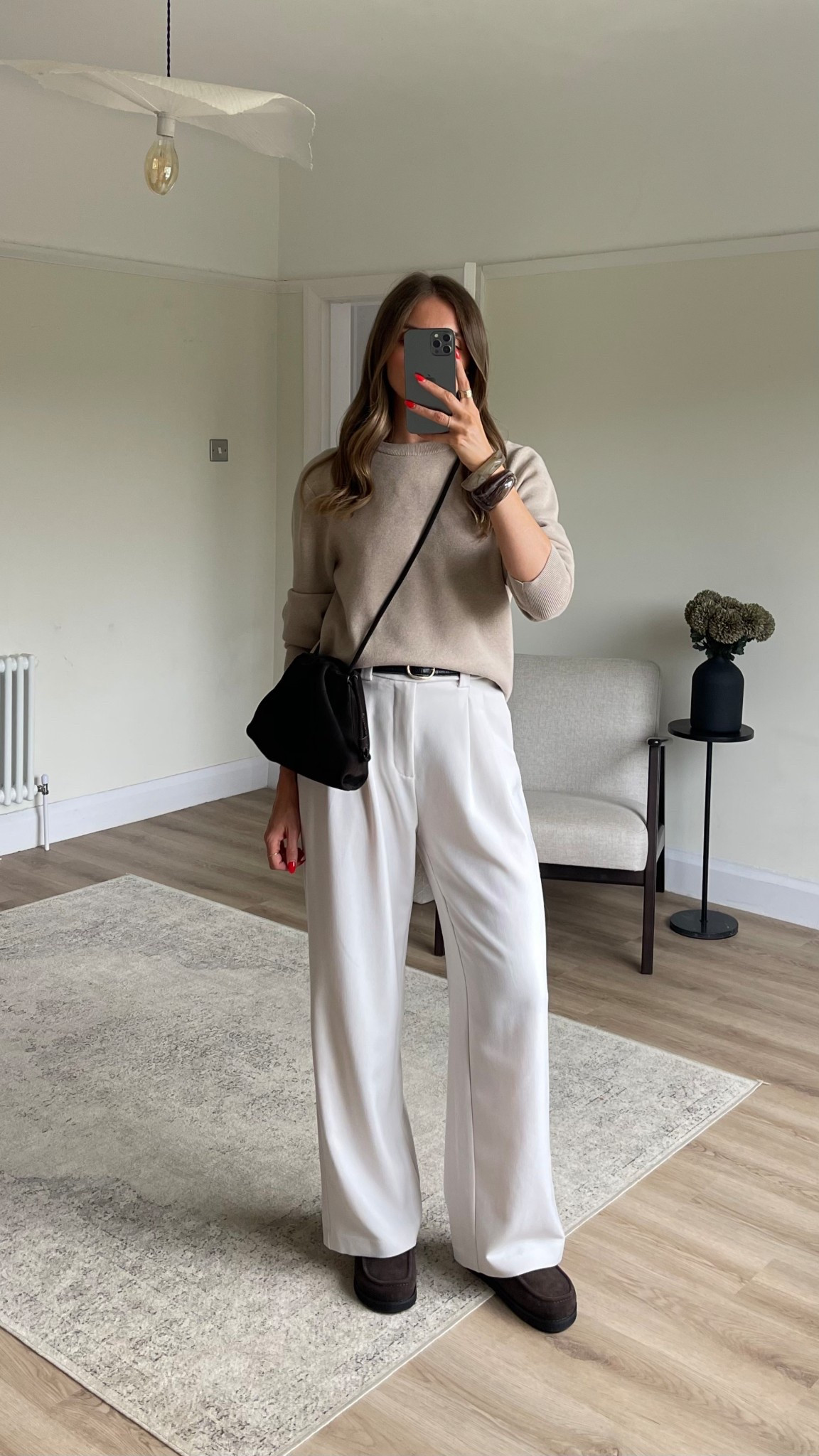 Styling the Dune ‘goldy’ brown suede backless loafers
Small in the Uniqlo sweater
Older Stradivarius trousers
Cos brown suede bags older so similar linked
Bangles





Outfit inspiration, styling brown, comfy casual outfit

#LTKautumn