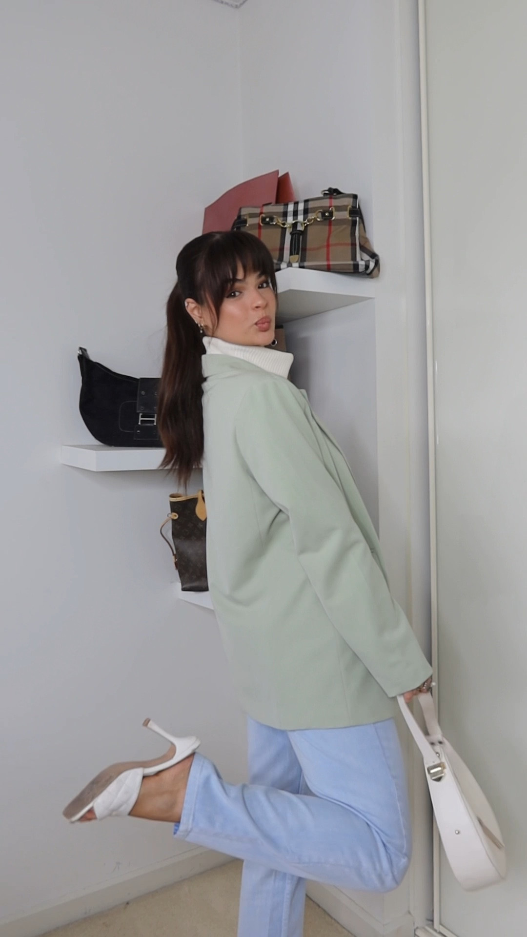 get ready with me to see a show 

#LTKfit #LTKstyletip #LTKaustralia