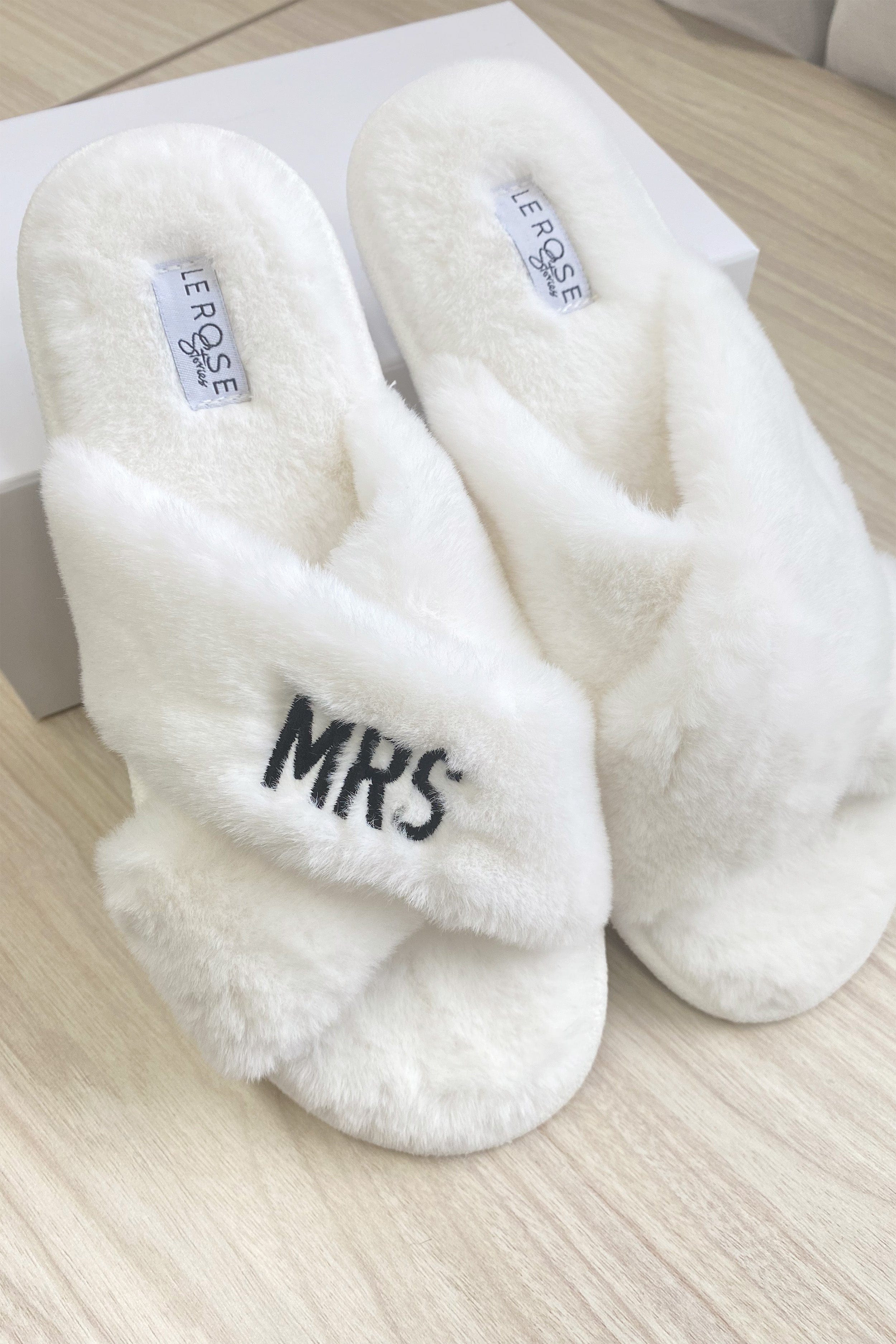 Personalised Fluffy Slipper for Bridesmaids and Brides | Le Rose Stories US