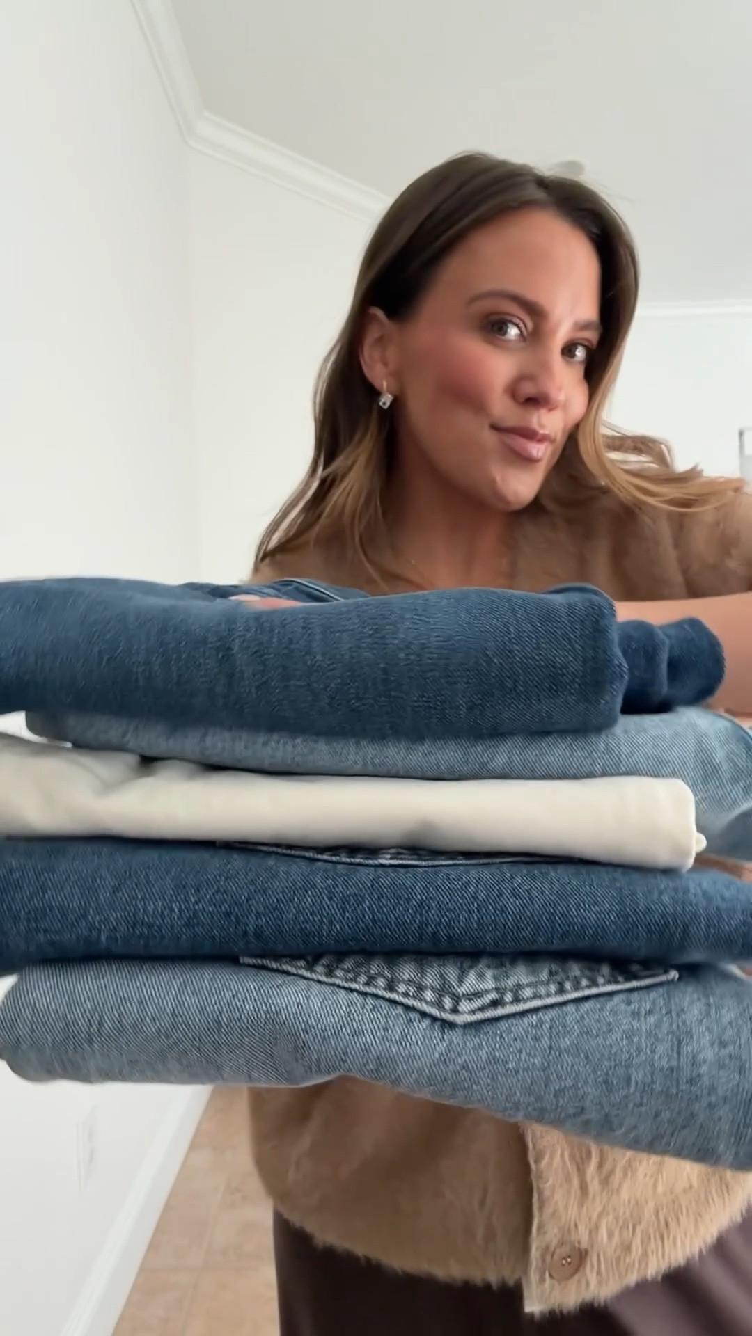 If you’re looking for a timeless, classic pair of denim that will take you from spring into summer — and truly work all year long — you’re in the right place. I’m sharing the pairs I’m loving right now and recommending to all my besties. (FB)