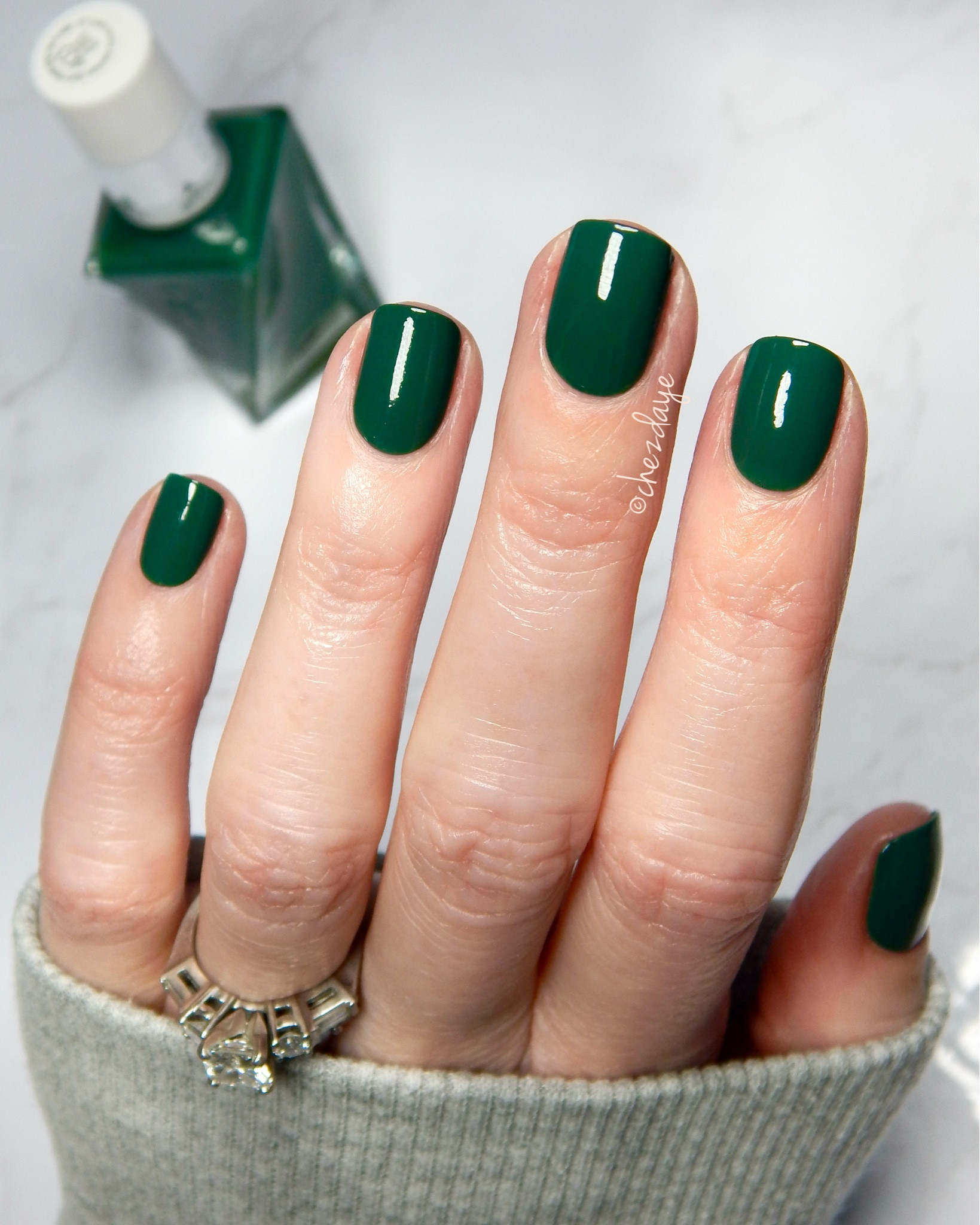 The most gorgeous green! 🫠 

• fall outfit • fall fashion • autumn • diy nails • jeans • boots • fall dress • suede • family photos • sneakers • work outfit • cardigan •#LTKStyleTip 

#LTKBeauty #LTKOver40