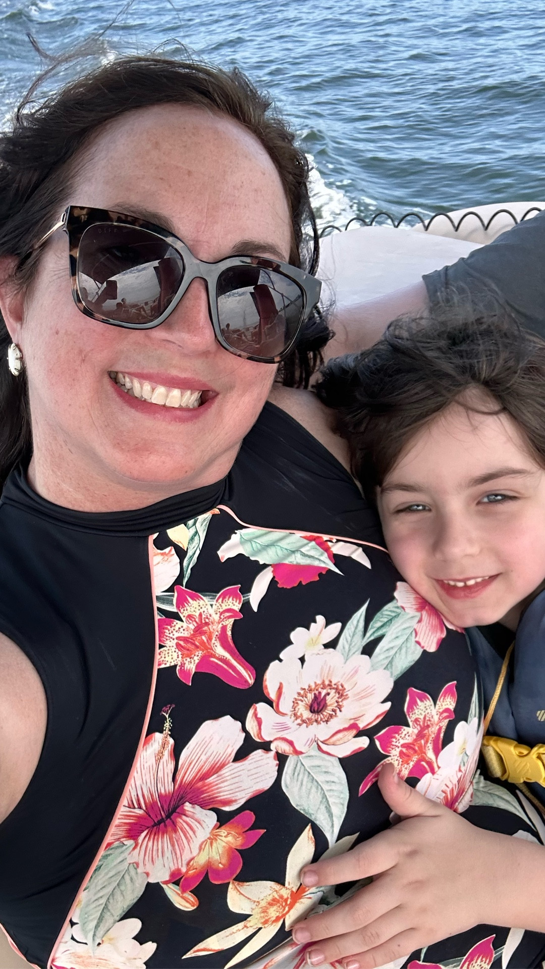 There’s no question why these Bella sunglasses from DIFF eyewear are so popular. Perfect for summer, winter and in between 


#LTKBeauty #LTKTravel #LTKStyleTip