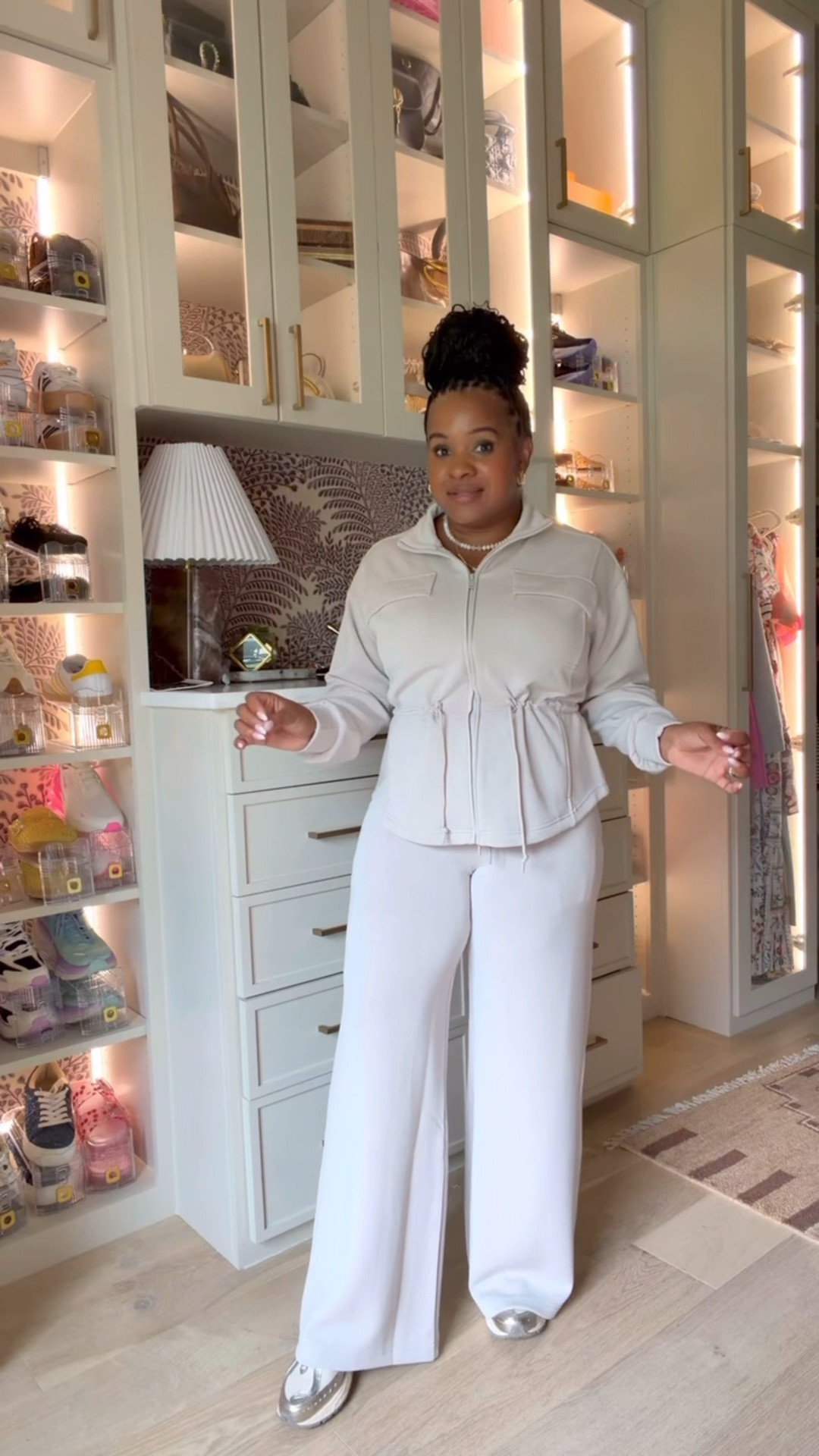 This jacket is so flattering! This whole Zella set is on sale! 🤩

#LTKSaleAlert #LTKMidsize #LTKSeasonal