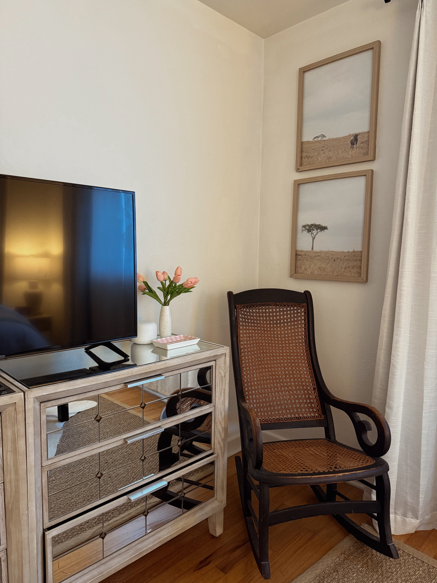 Cozy guest bedroom corner 🥰

#LTKHome