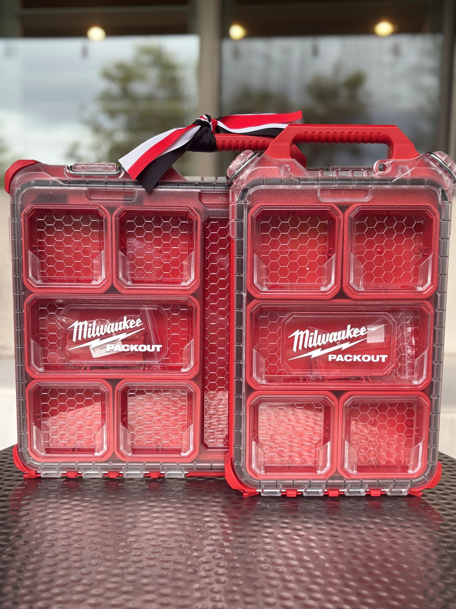 It’s Friday and you know what that means! ⁣⁣⠀
⁣⁣⠀
It’s another gift idea from Gifty Guy! ⁣⁣⠀
⁣⁣⠀
This one’s a Milwaukee PACKOUT combo. And I gotta say, it’s pretty cool! ⁣⁣⠀
Comment PACKOUT for the links 
⁣⁣⠀
#milwaukee #tools #instadaily #homedepot #giftsforhim

#LTKHome #LTKMens
