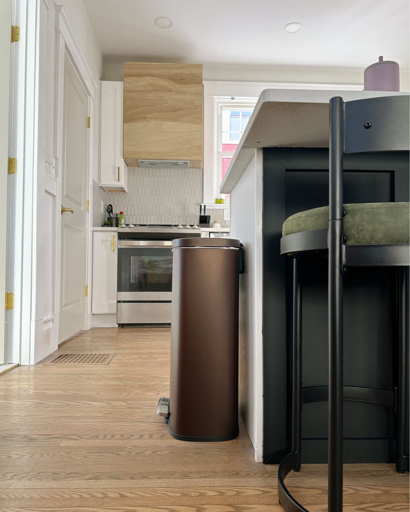 Okay but why am I obsessed with my trash can 😂😂 I love the dark brown, it’s so sleek and if you need a slim trash can for a smaller space- this one is perfect! 

#LTKHome