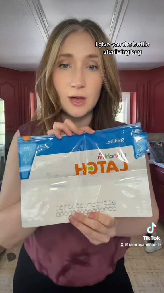 these were a lifesaver when l've had to travel with my small kids. I used them for everything from bottles, to toys, to pump parts. The bag does get hot though so please be careful

#LTKbump #LTKbaby