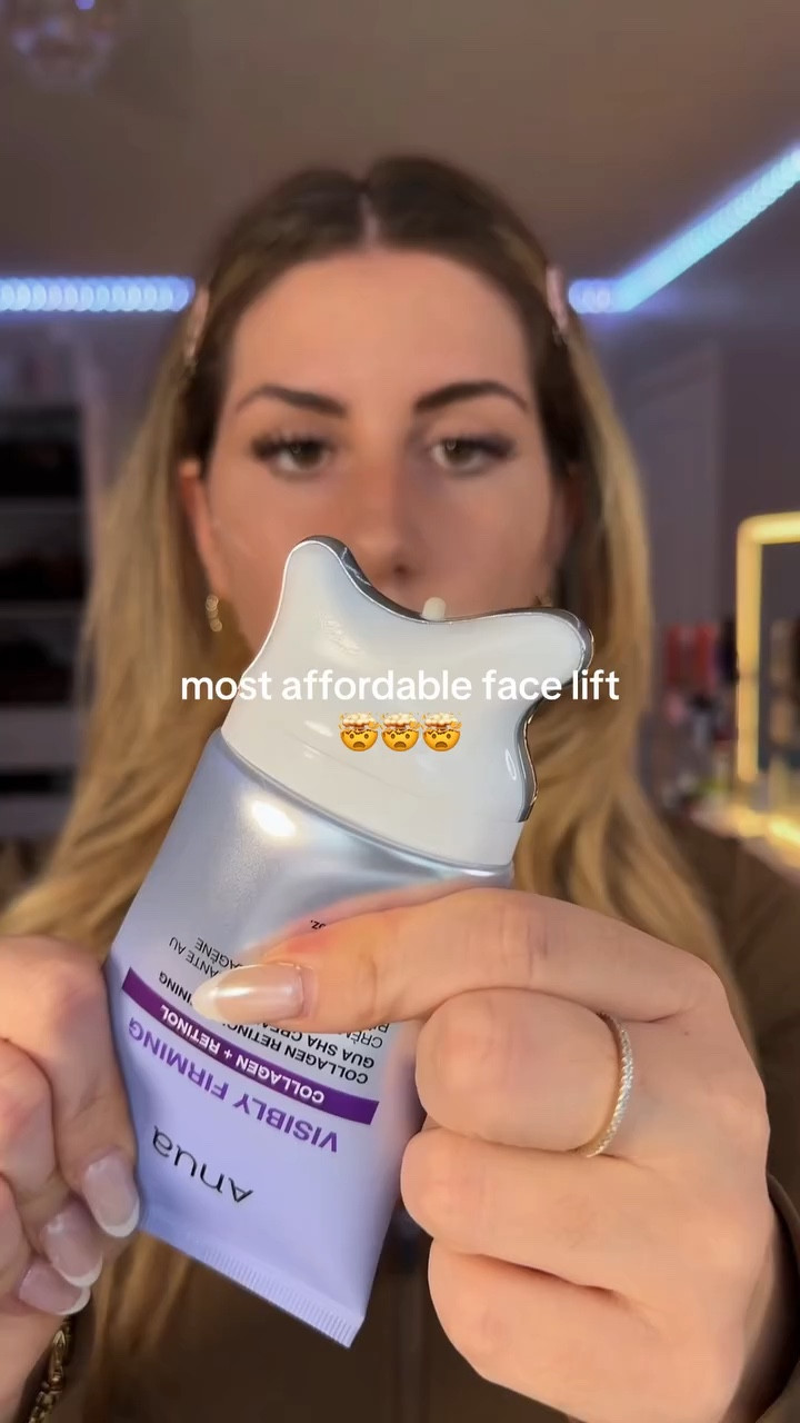 Korean skin care not only does it better, they are living in 2050🤯 . #koreanskincare #jawline #doublechinreduction #jowls #guashatutorial Anua Store US
