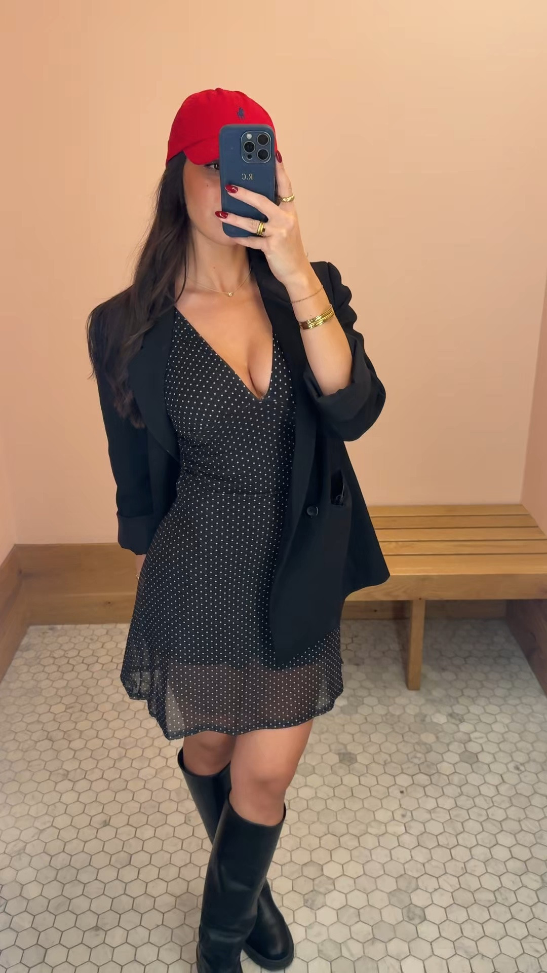 Polka dot moment ☕️

#ootd #aritzia #summeroutfit #styleinspo

#LTKcanada #LTKdresses #LTKworkwear