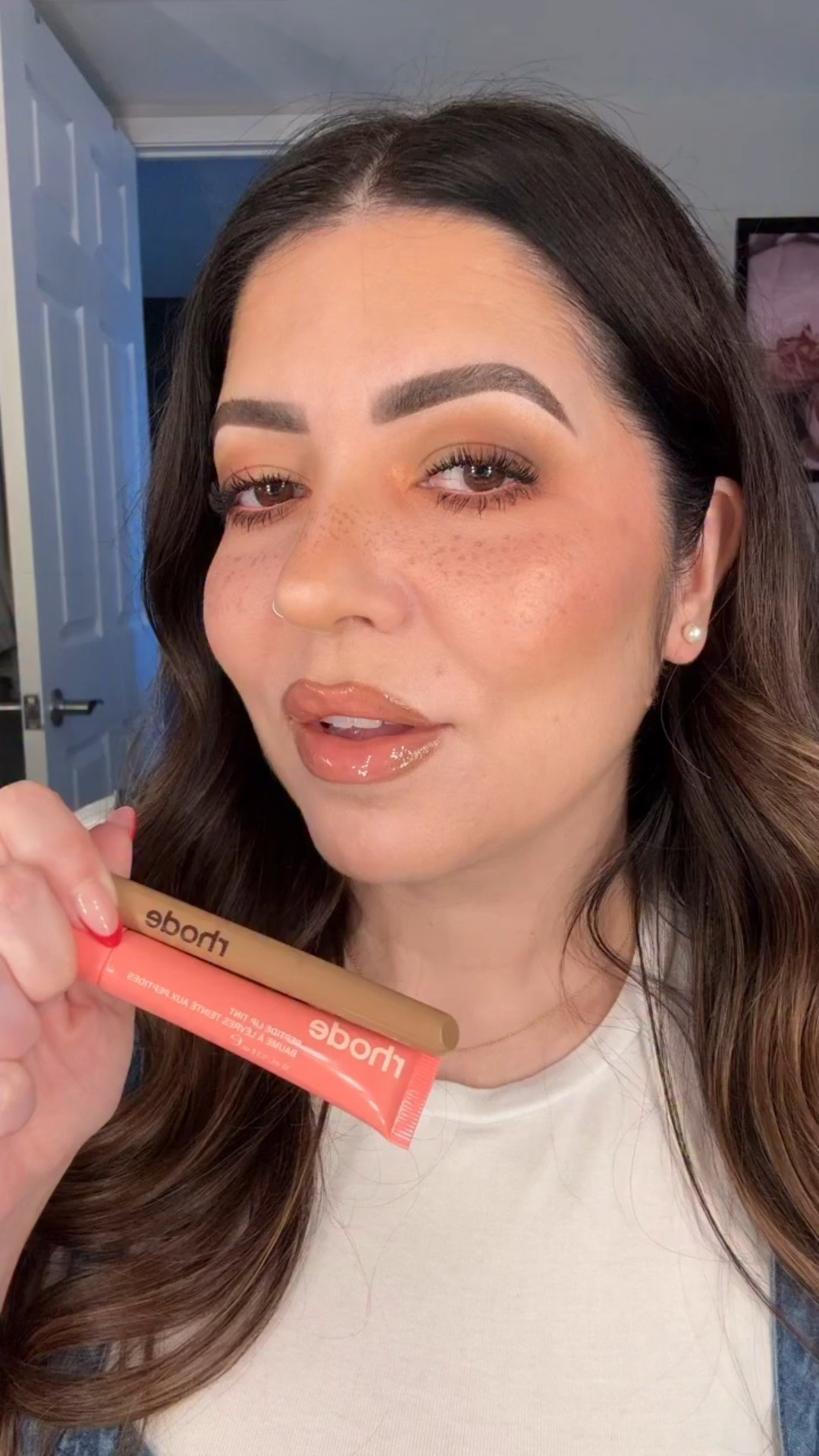 Feelin’ peachy🍑✨

@rhode 
peptide lip shape in ‘twist’ + peptide lip tint in ‘peach pit’

#makeup #lipcombo #peptide #liptint #trending #skincare #rhode #beauty #grwm #explore #ugc #ugccreator #beautycontent