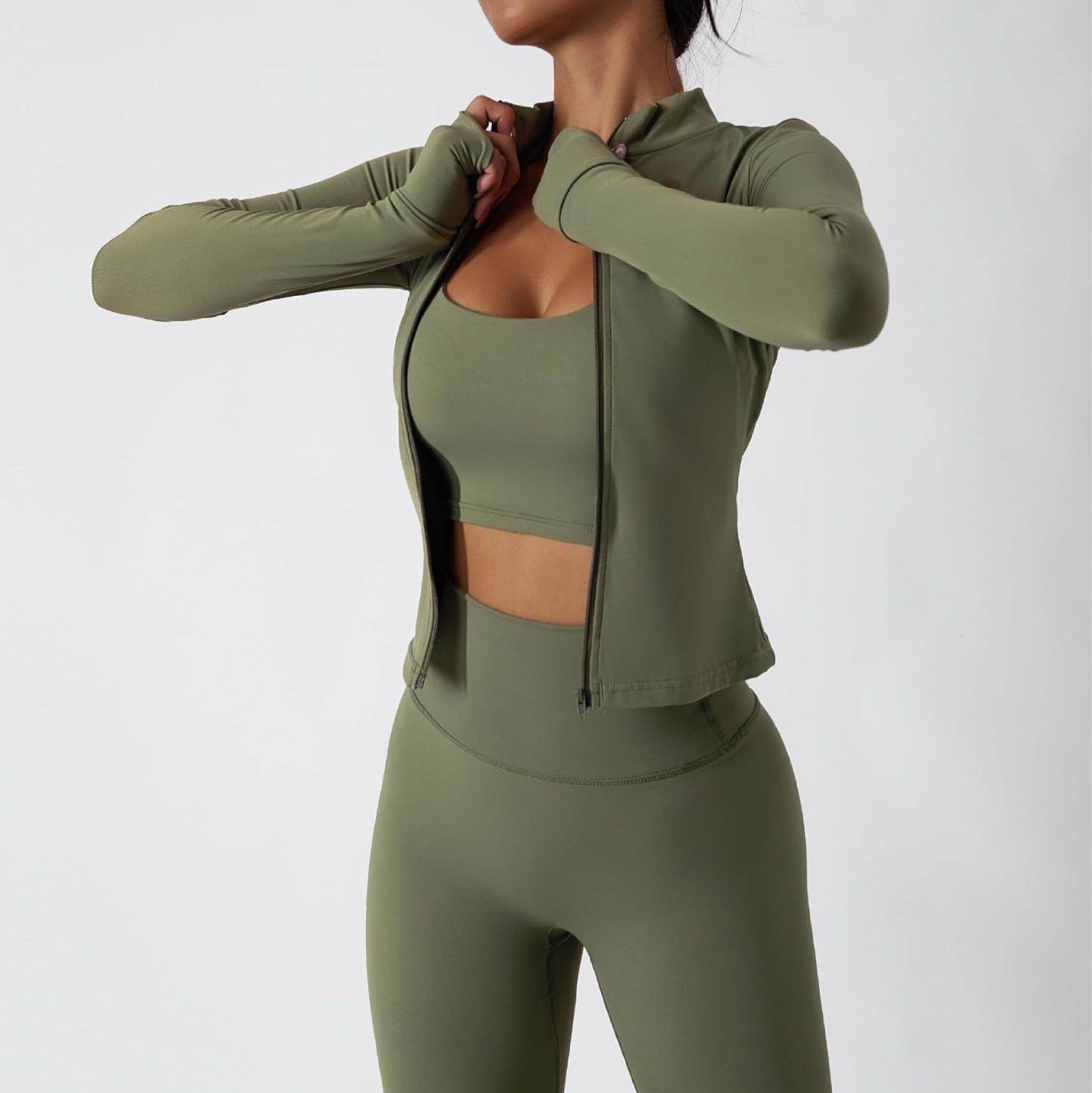 3-Piece Seamless Moisture-Wicking Workout Set for Women - Gym, Fitness, Running, Yoga Sportswear

#LTKActive #LTKFitness #LTKStyleTip