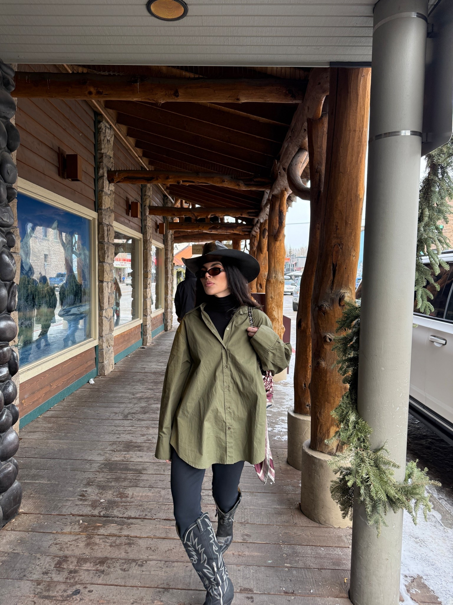 Western style, modern western style, easy western style, elevated western style 

#LTKTravel #LTKSeasonal