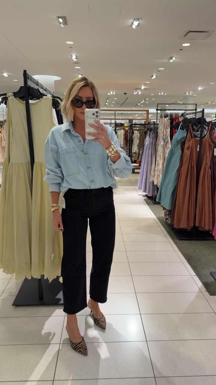 Only a few left in this top, but jeans are fully stocked! 👏🏻👏🏻👏🏻

#LTKgrwm #LTKootd #LTKdayinmylife