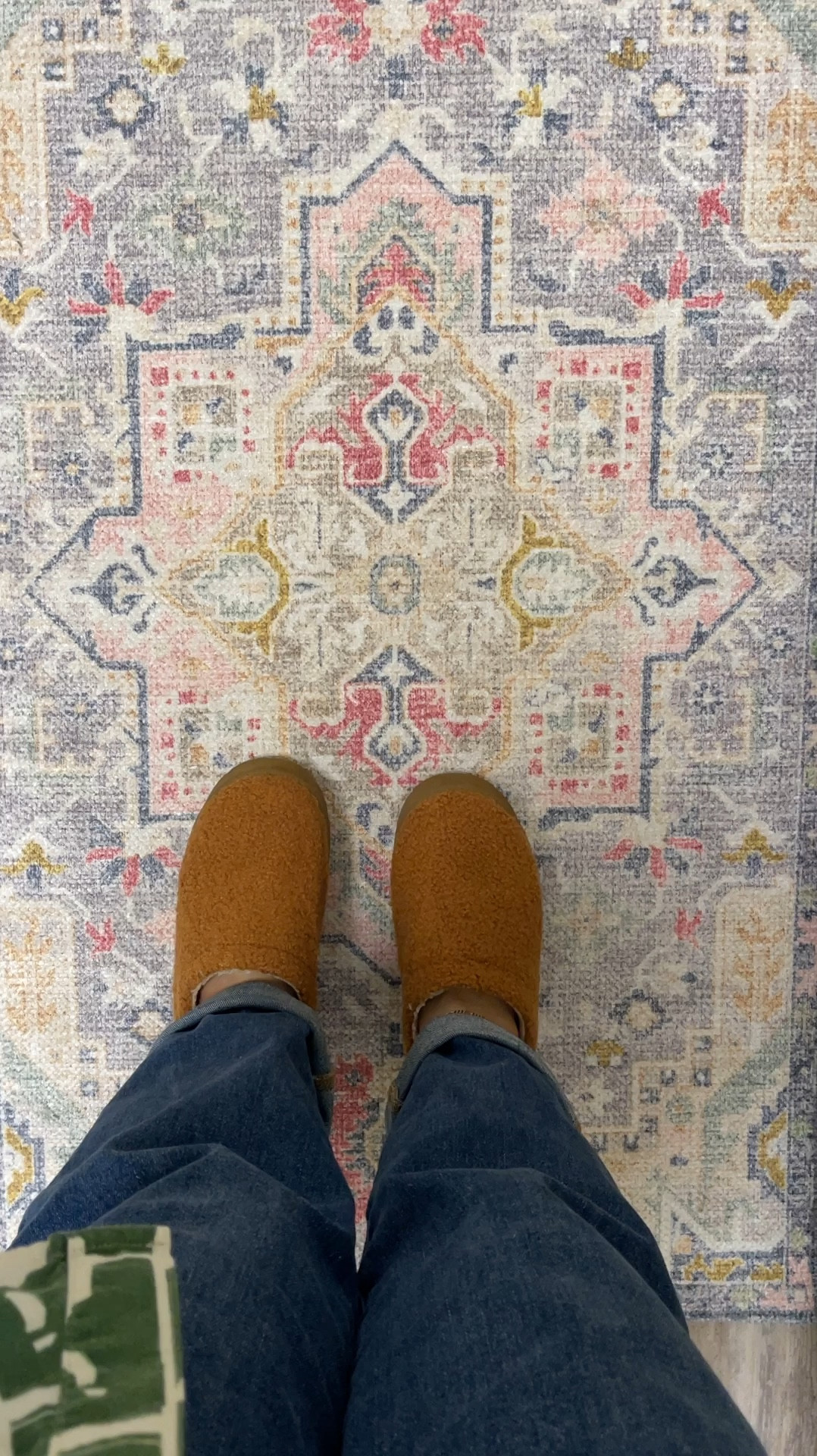 Super cute & comfortable platform slippers

 

#LTKShoeCrush #LTKSeasonal #LTKStyleTip