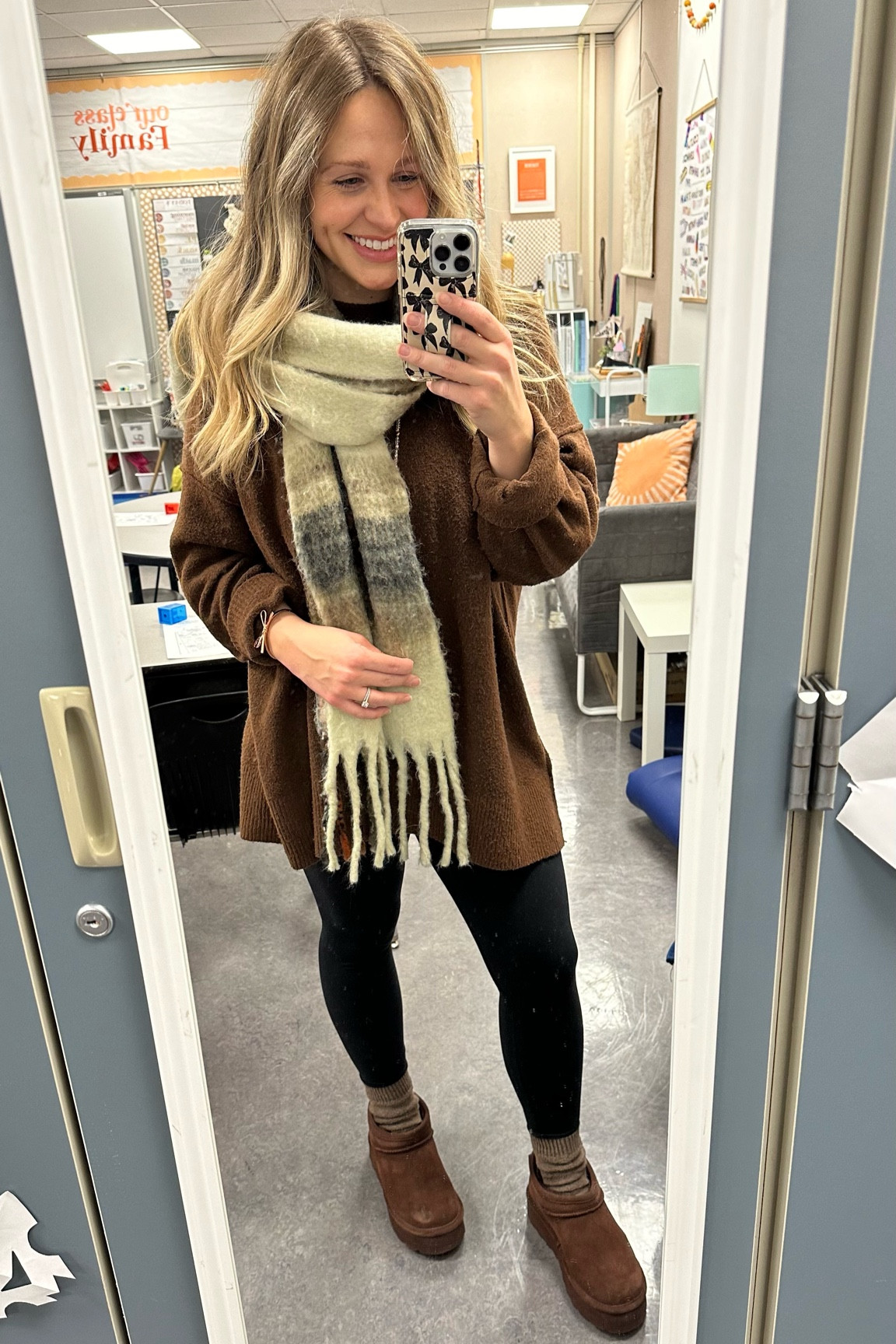 Chocolate brown kind of winter! Sweater is old so I linked similar!

#LTKFindsUnder50 #LTKSeasonal #LTKWorkwear