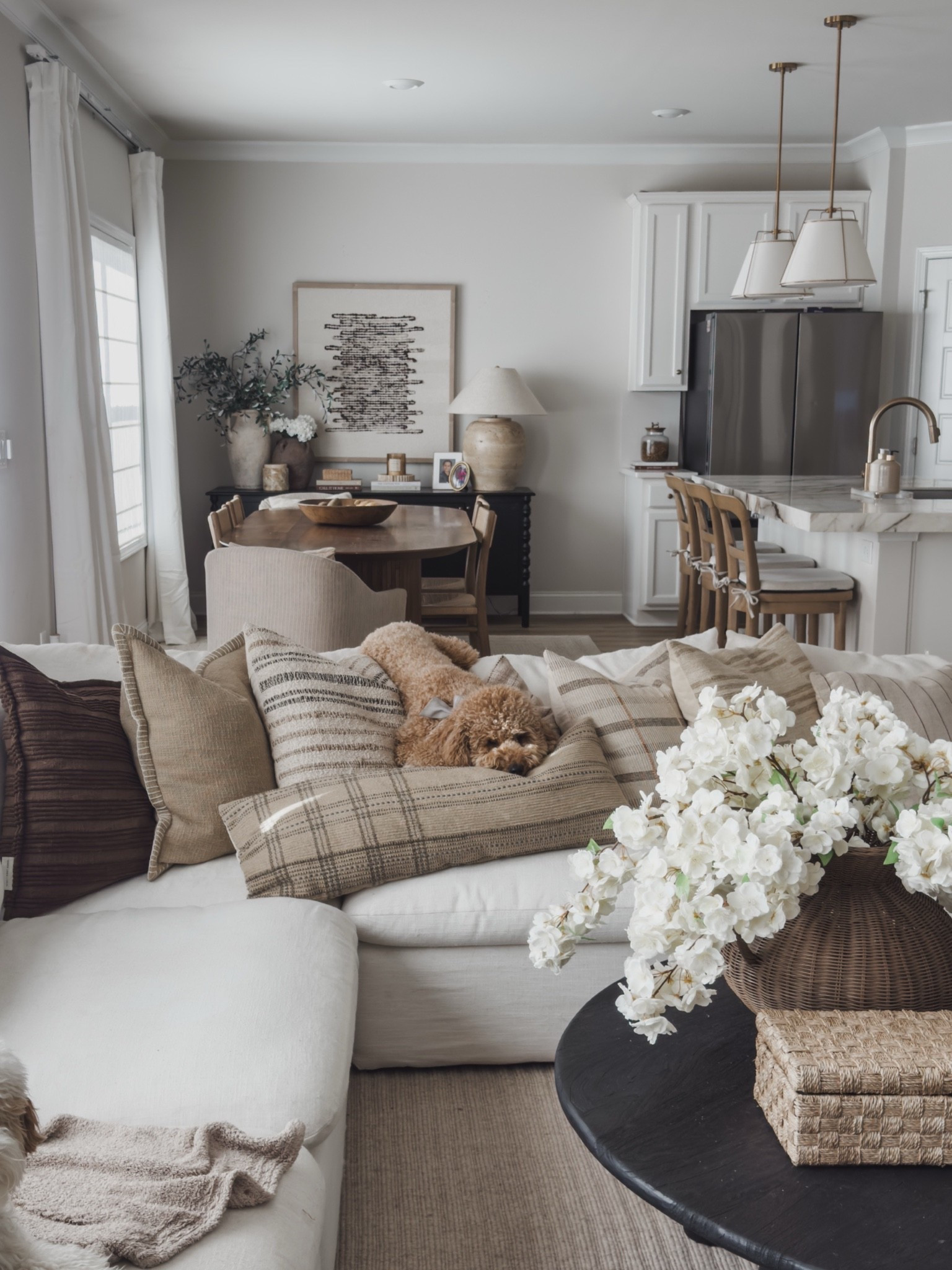 #AD The biggest sale of the summer is here during @wayfair Black Friday in July sale! Featuring all of my favorite functional and aesthetic items styled in my living room 🫶🏼

Comment “shop” for all of the details

Shop up to 80% off with free shipping site wide from 7/23 to 7/27

#wayfair #wayfairpartner