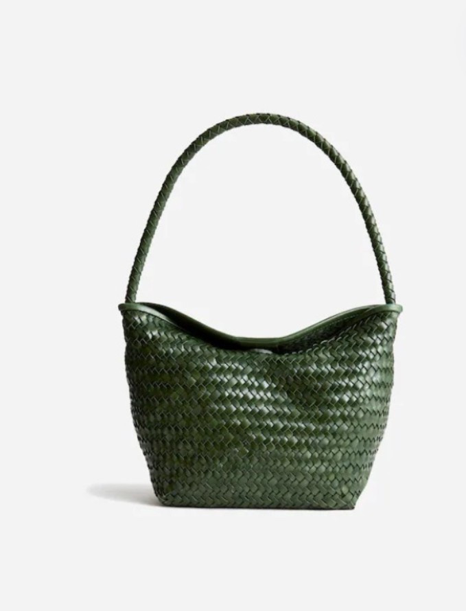 Madewell Woven Bag

#LTKOver40 #LTKTravel #LTKWorkwear