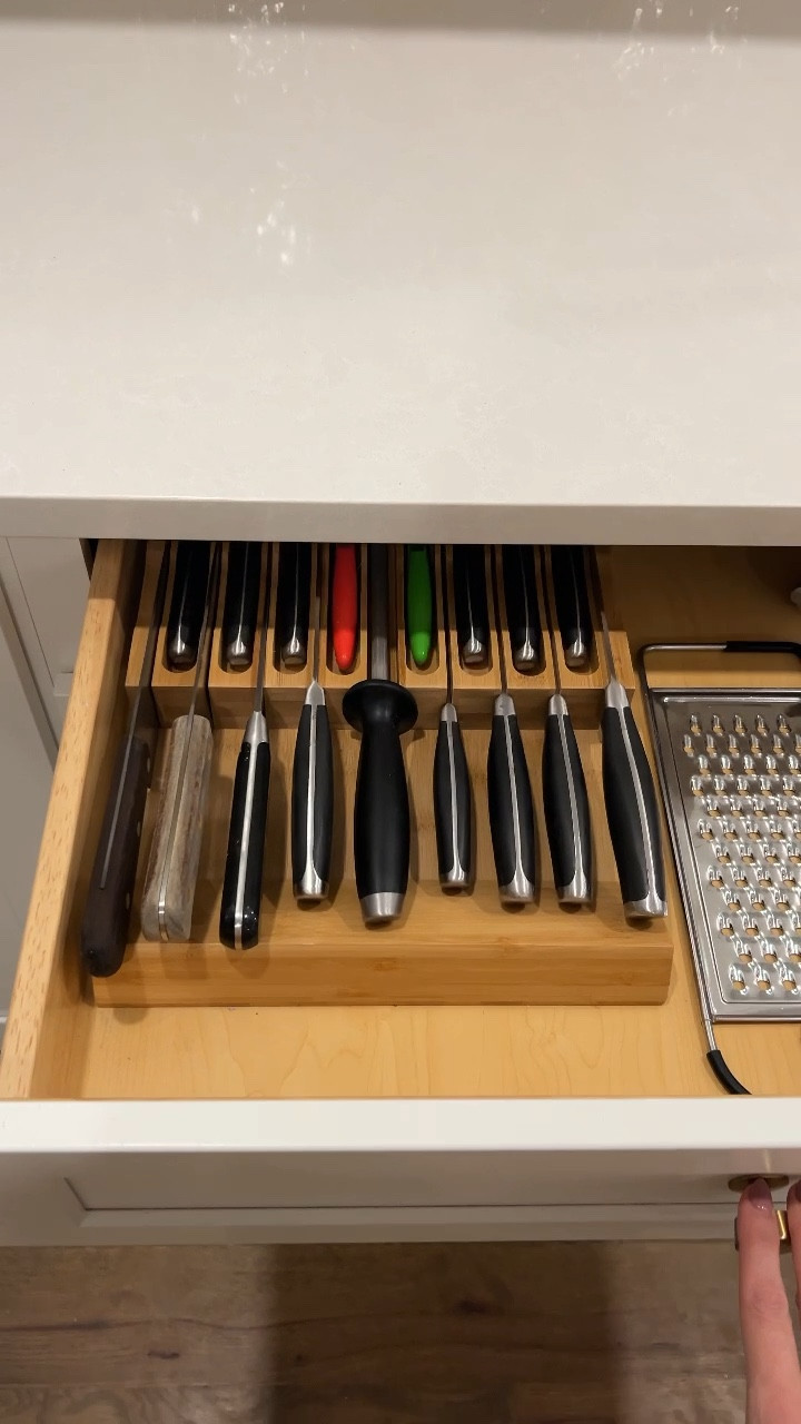 Amazon Home Favorites 

3 in 1 foil, wax, plastic organizer, in drawer knife storage set, Ziplock organizers and non slip putty to keep items from sliding around. 

#LTKhome #LTKfindsunder50 #LTKGiftGuide