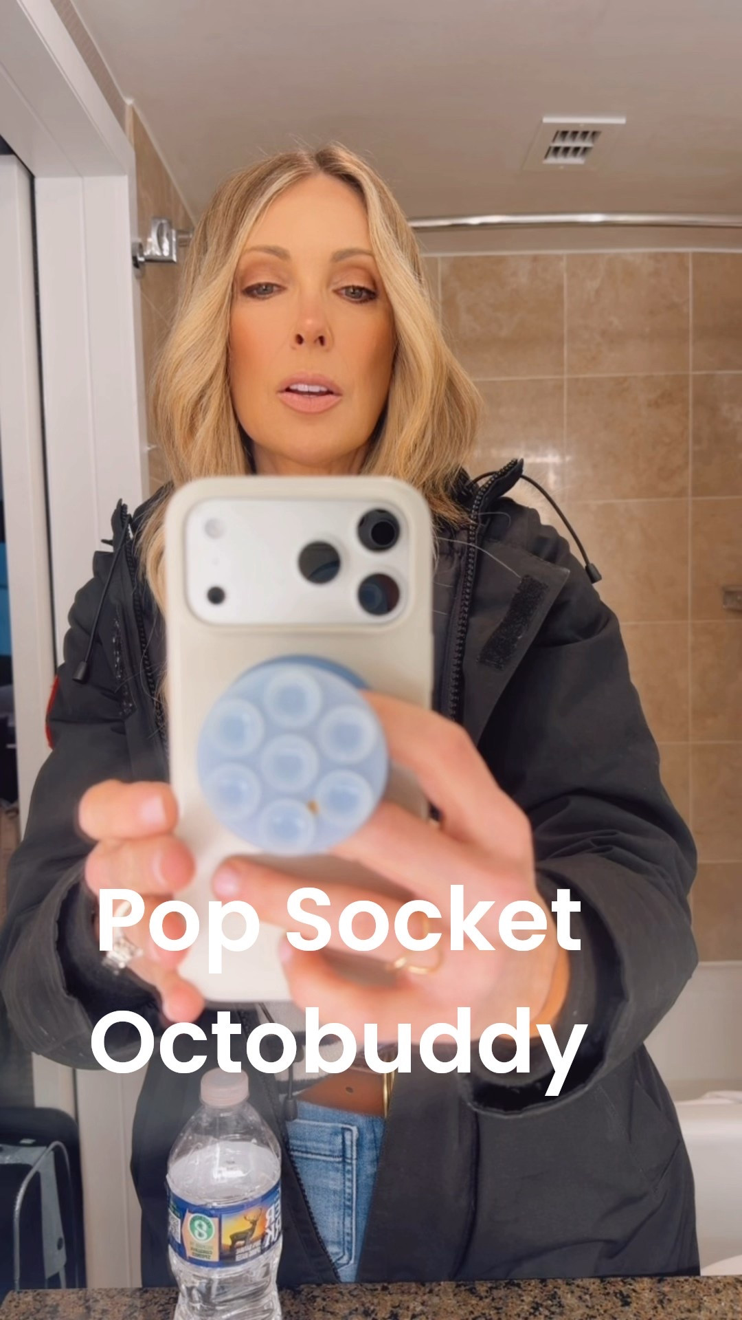 It's a pop socket and it grips to windows and mirrors! 

#LTKTravel #LTKgrwm #LTKootd