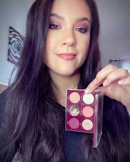 The Dominique Cosmetics Unconditional Palette makes a perfect cranberry holiday palette! 😍

#LTKHoliday #LTKbeauty #LTKparties