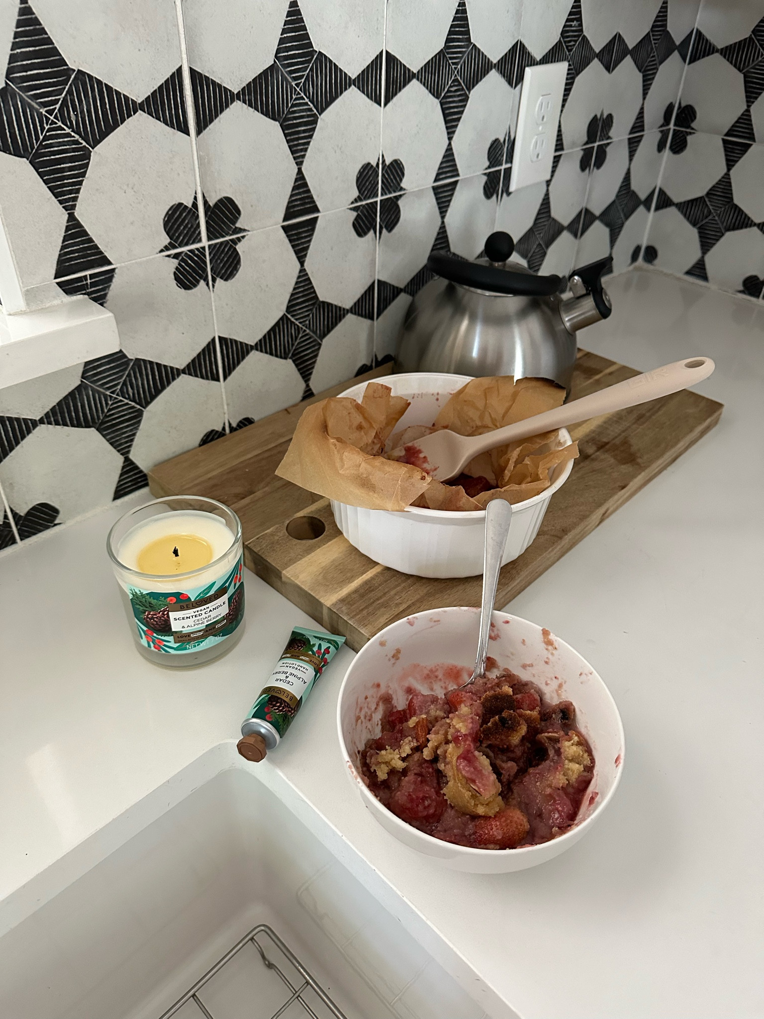 nothing like baking sweet treats and having my favorite candle for a cozy day in! This candle and hand cream combo is such a dream for any season! (you can grab these at Target) #Target

#LTKHome #LTKParties #LTKSeasonal