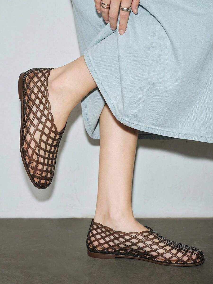 Bholvia 1 Pair Hollow Grid Jelly Sandals, Comfortable Closed Toe Flat Shoes, Breathable Mesh Jell... | SHEIN