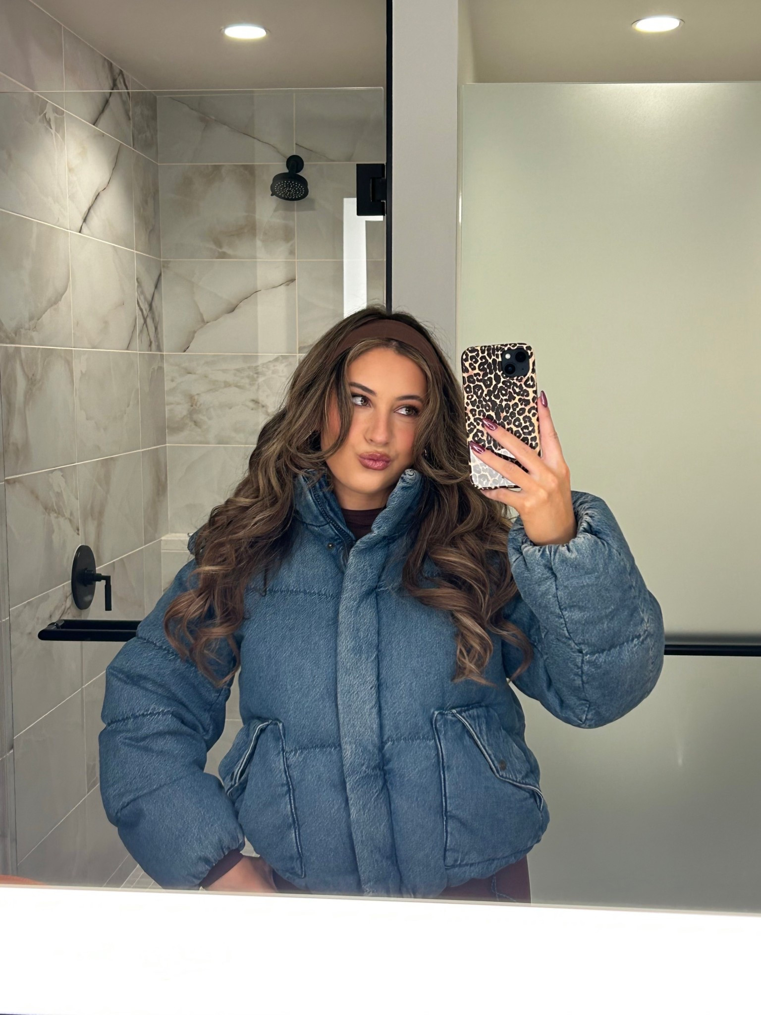 Levi’s puffer jacket 

#LTKootd #LTKHoliday