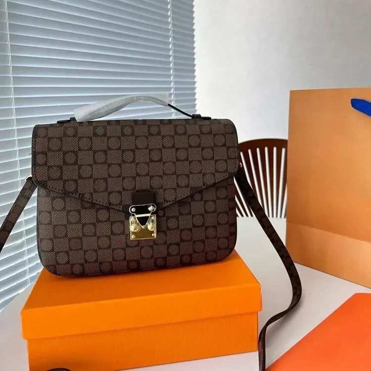 Women Luxurys Designers bag Embossing flower pochette Women Handbag Messenger vintage Bags Genuin... | DHGate