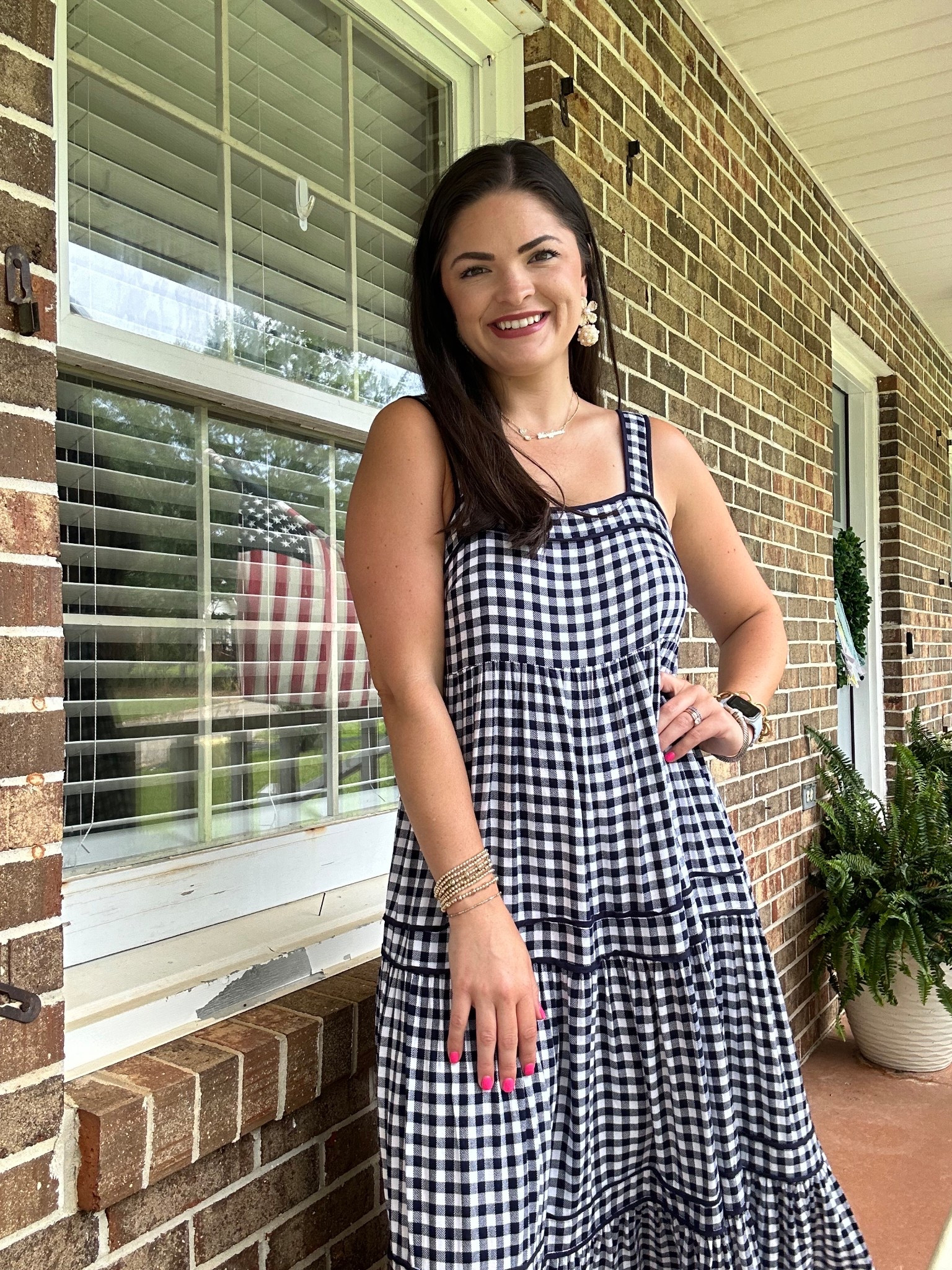 Sunday morning style — easy, classic, and comfortable. This gingham dress is my go-to 💙

#SundayOOTD #WeekendStyle #GinghamDress #EffortlessLooks #MomStyle #NeutralOutfit #ClassicVibes

#LTKStyleTip #LTKSeasonal #LTKFindsUnder100