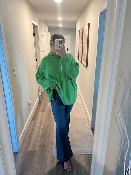 Free people oversized chunky fall sweater and good American curvy girl jeans fall outfit on sale at Nordstrom sale 

#LTKxNSale #LTKunder50 #LTKstyletip