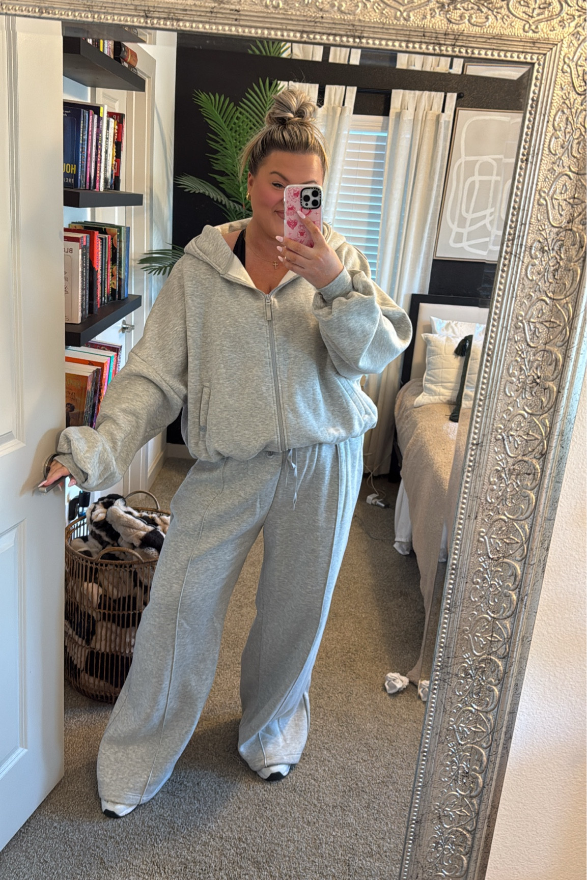 Size 2x in both. I really could’ve worn an xxl or 1x as they run oversized! 

#LTKFindsUnder100 #LTKActive #LTKPlusSize